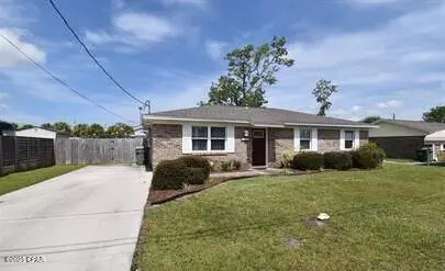 708 Pennsylvania Ave, Lynn Haven, FL 32444
