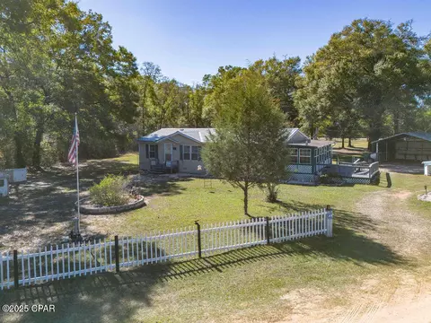 3939 Anders Rd, Caryville, FL 32427