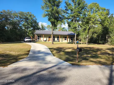 1758 Owen Dr, Chipley, FL 32428
