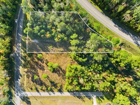 135 Canning Dr, Wewahitchka, FL 32465