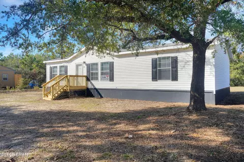 447 Smith Rd, Defuniak Springs, FL 32433