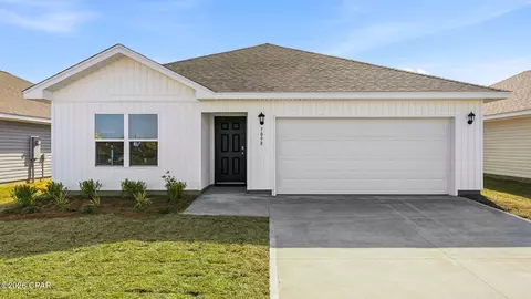 7098 Merlyn Dethlefsen Rd, Panama City, FL 32404