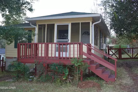 601 Satsuma Rd, Chattahoochee, FL 32324
