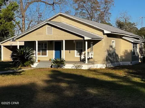 12610 NW Virginia G Weaver St, Bristol, FL 32321