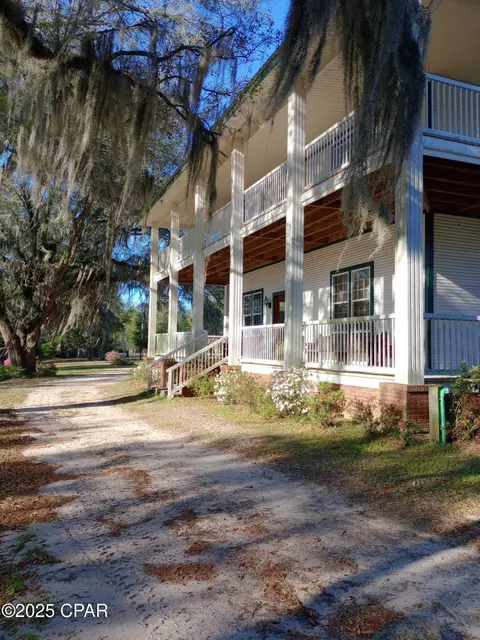 Exterior - 4686 Dunaway Rd, Bascom, FL 32423 photo 5 of 31