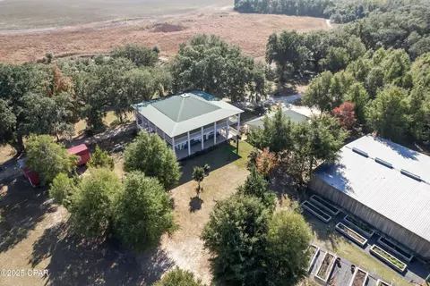 Exterior - 4686 Dunaway Rd, Bascom, FL 32423 photo 8 of 31