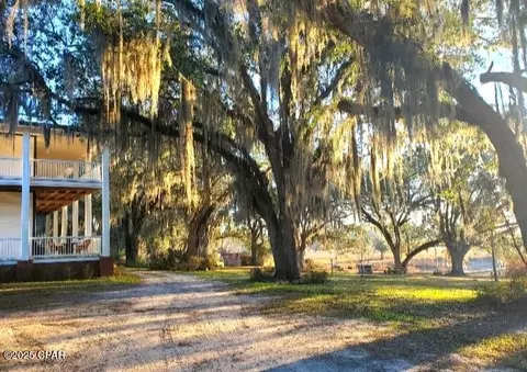 Exterior - 4686 Dunaway Rd, Bascom, FL 32423 photo 2 of 31