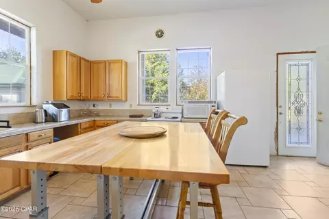 Kitchen - 4686 Dunaway Rd, Bascom, FL 32423 photo 5 of 5