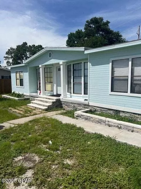 2342 Grand Oaks Ln, Panama City, FL 32408