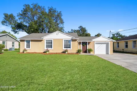 440 S Macarthur Ave, Panama City, FL 32401