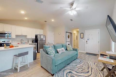 6128 Loquat Ave, Panama City, FL 32408