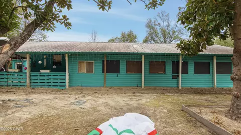 12213 Glenwood Dr, Fountain, FL 32438