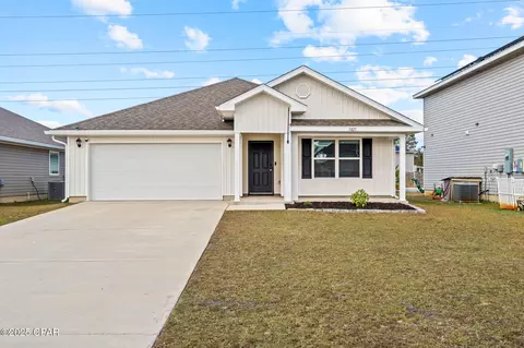 5821 Viking Way, Panama City, FL 32404