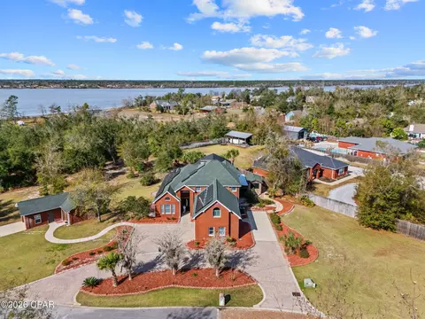 4409 Deer Point Cove Ln, Panama City, FL 32404