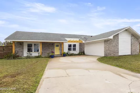 7582 Yellow Bluff Rd, Panama City, FL 32404