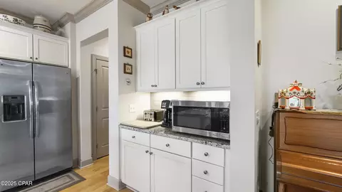 Kitchen - 173 Martingale Loop, Lynn Haven, FL 32444 photo 6 of 6