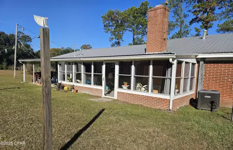 Exterior - 5459 Highway 2, Bascom, FL 32423 photo 5 of 17