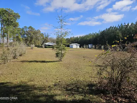Exterior - 5459 Highway 2, Bascom, FL 32423 photo 11 of 17