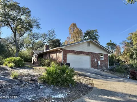 7425 Chipewa St, Panama City, FL 32404