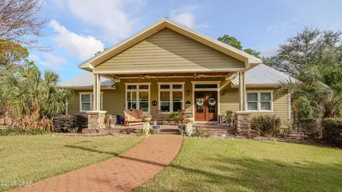 3520 Lodge Dr, Chipley, FL 32428