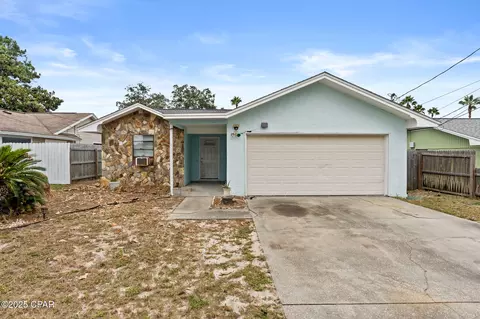 140 Oleander Cir, Panama City Beach, FL 32413