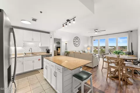 9902 S Thomas Dr #628, Panama City, FL 32408