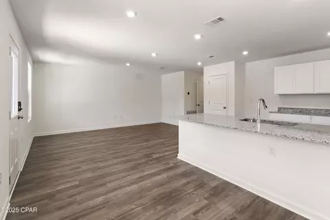 4091 Gulliver Dr, Chipley, FL 32428 photo 5