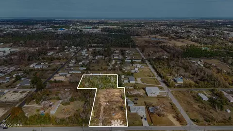 1009 E 1005 E 24th Plz, Panama City, FL 32405