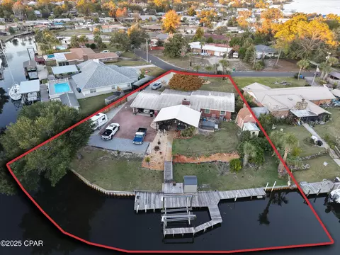 405 Bay Shore Dr, Panama City Beach, FL 32407