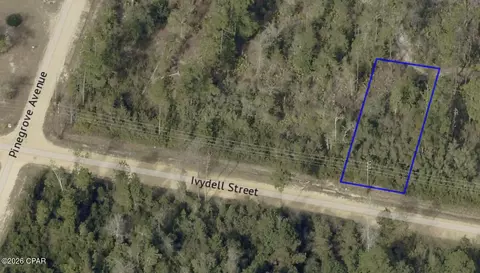 11721 Ivydell St, Fountain, FL 32438