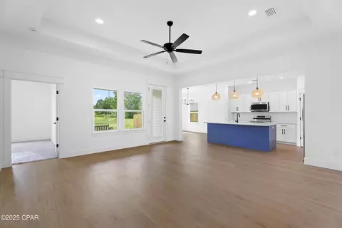 6697 Wallace Rd, Callaway, FL 32404 photo 3