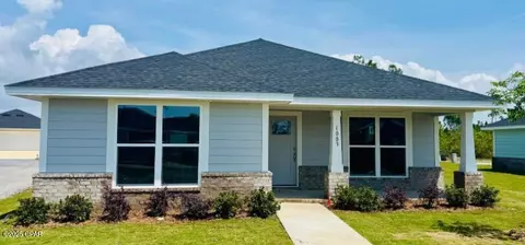 1003 Bayside St, Panama City, FL 32404