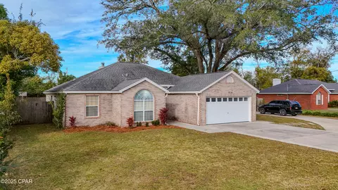 914 Virginia Ave, Lynn Haven, FL 32444