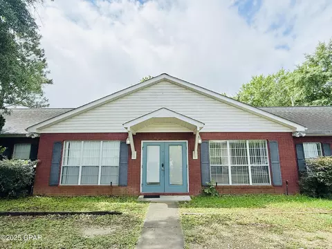 948 Main St, Chipley, FL 32428 photo 2
