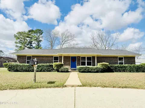 876 S 8th St, Chipley, FL 32428 photo 3