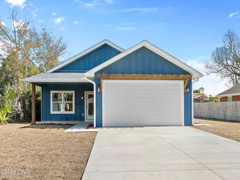 2411 E 16 St, Panama City, FL 32405