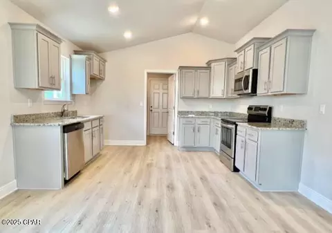 1202 Primrose Ln, Panama City, FL 32404