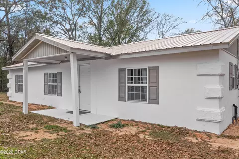 470 2nd St, Chipley, FL 32428 photo 3