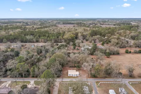 470 2nd St, Chipley, FL 32428 photo 22