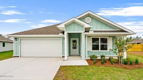 128 Reagan Ln, Port St Joe, FL 32456