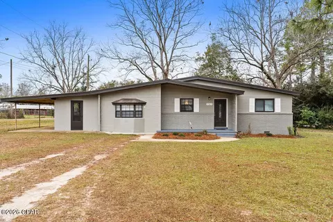 782 Alvin St, Chipley, FL 32428