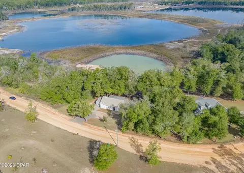 3068 Woodymarion Dr, Chipley, FL 32428