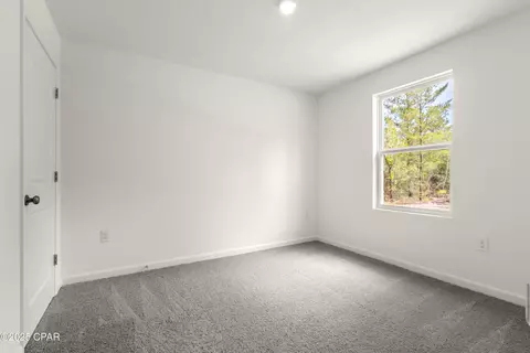 Bedroom - 4093 Gulliver Dr, Chipley, FL 32428 photo 2 of 4