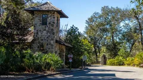 3918 Bungalow Ln, Panama City, FL 32408