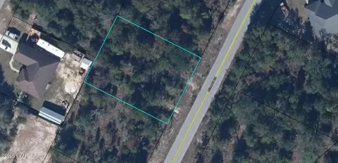000 Hemlock Cir, Chipley, FL 32428