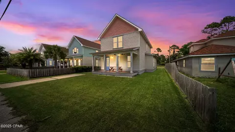 6320 N Lagoon Dr, Panama City, FL 32408
