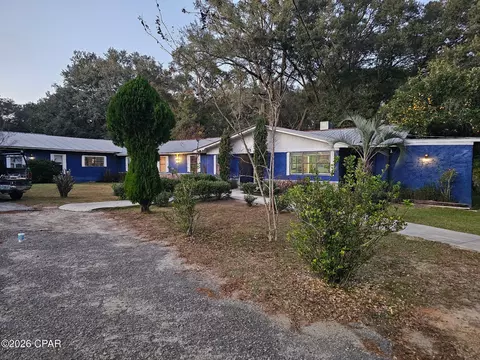 2233 Pate Pond Rd, Caryville, FL 32427