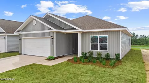 7051 George Day Ln, Panama City, FL 32404