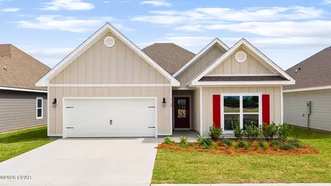 5160 Porter Way, Panama City, FL 32404