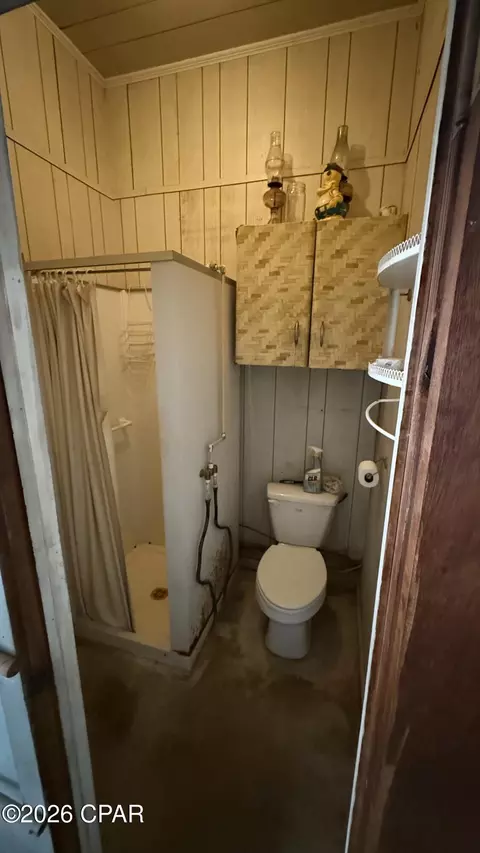 5526 Old U S Rd, Malone, FL 32445 photo 6
